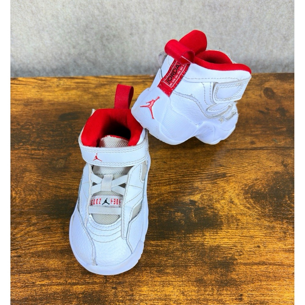 Jordan Baby/Toddler White/Red Mid Top Hook & Loop Leather Sneaker Size 6 SR-586